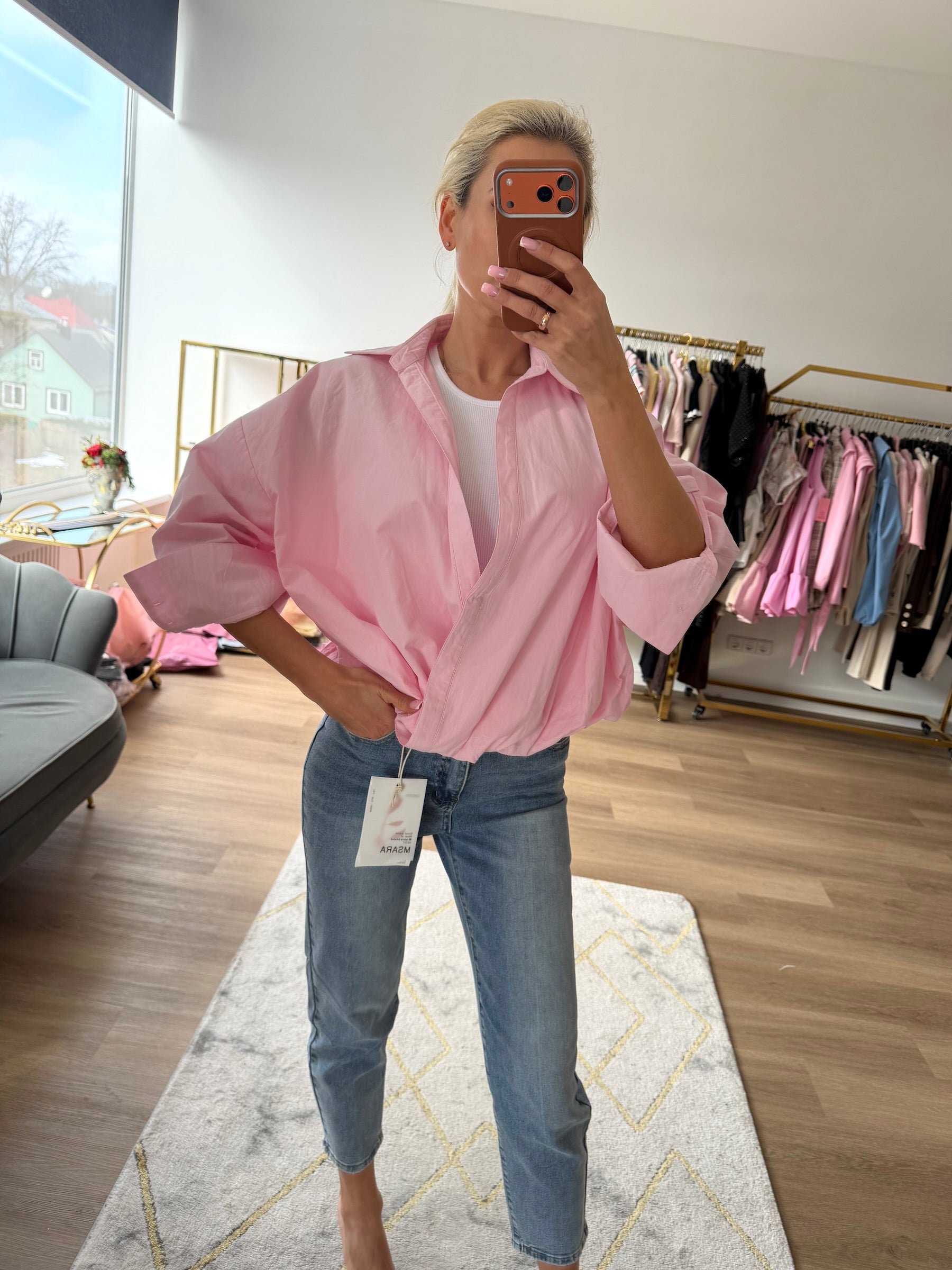 Oversize stiliaus rožiniai marškiniai